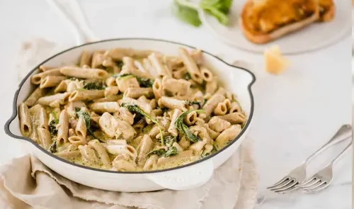 طرز تهیه پاستا با مرغ و قارچ