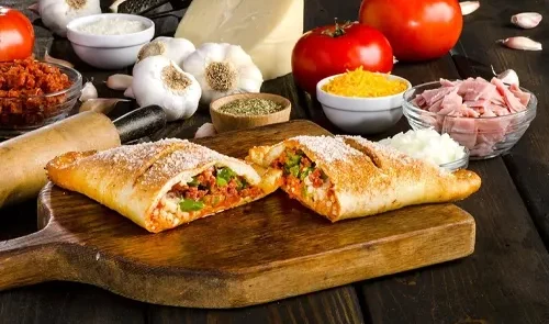 طرز تهیه پیتزا کالزونه