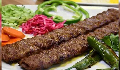 فوت و فن کباب کوبیده! نحوه جلوگیری از سفت شدن و نریختن کوبیده