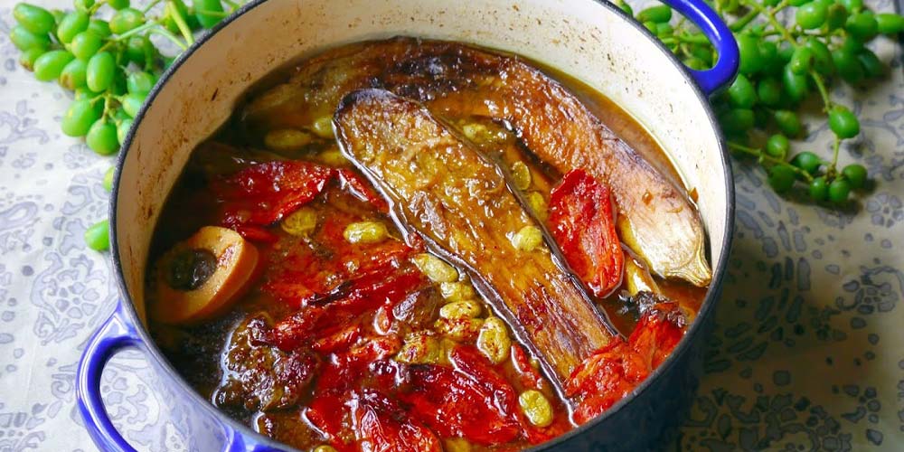 خورش مسما بادمجان با مرغ جزو بهترین غذاهای ایرانی با مرغ