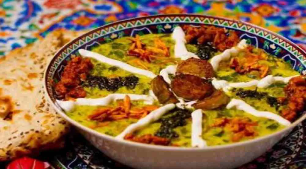 آش رشته اصیل ایرانی