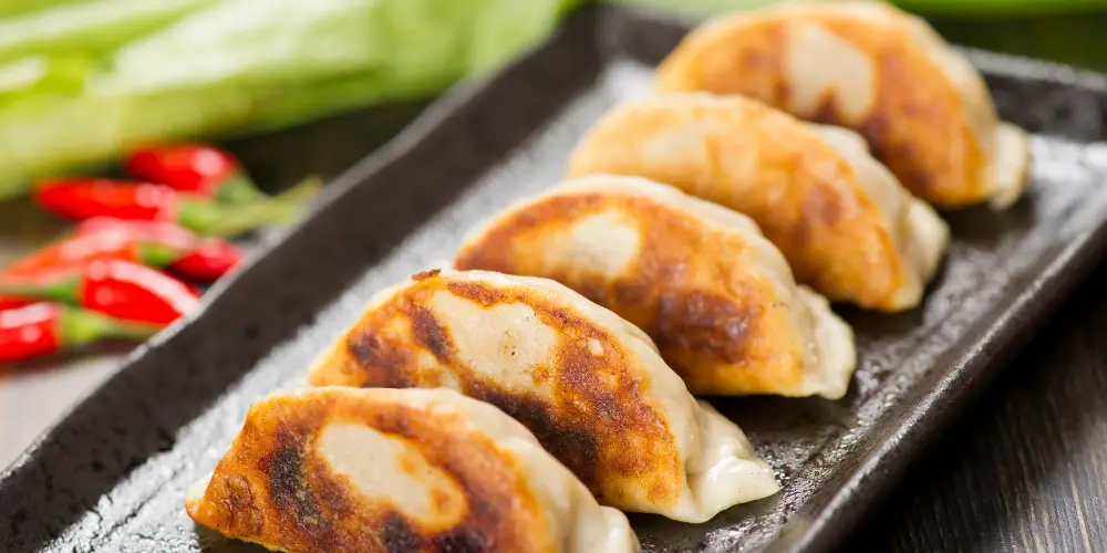 خمیر خانگی برای پیراشکی