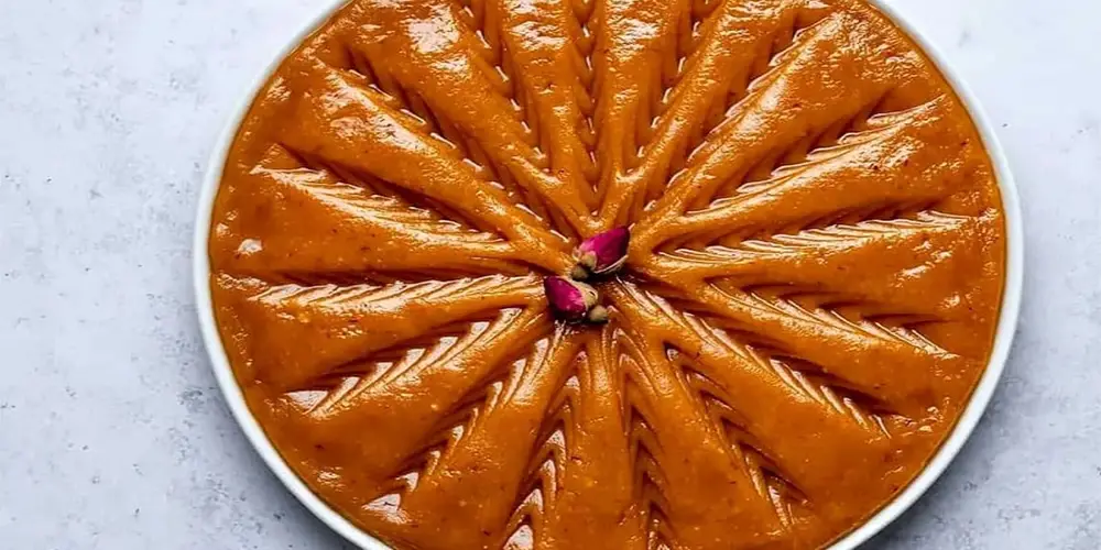 حلوای زعفرانی یا تزیین و گل محمدی