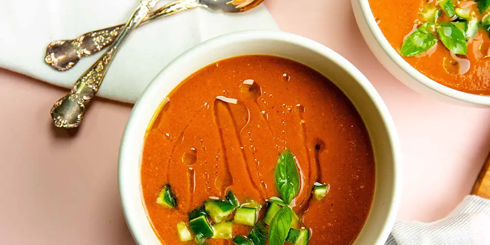 گازپاچو یک سوپ تابستانی اسپانیایی