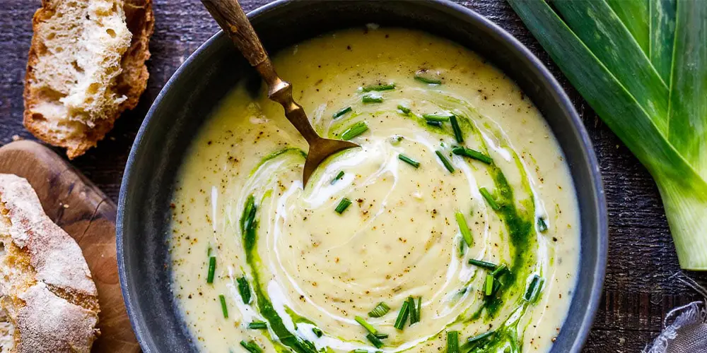 سوپ تره‌فرنگی و سیب‌زمینی