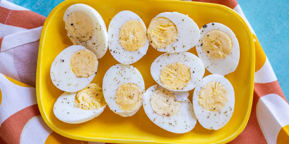 تخم مرغ آب‌پز