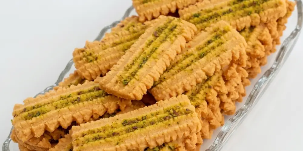 طرز تهیه شیرینی چرخی بدون ارد برنج با فر