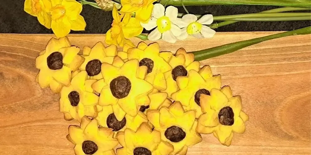 شیرینی عید خانگی گل نرگس