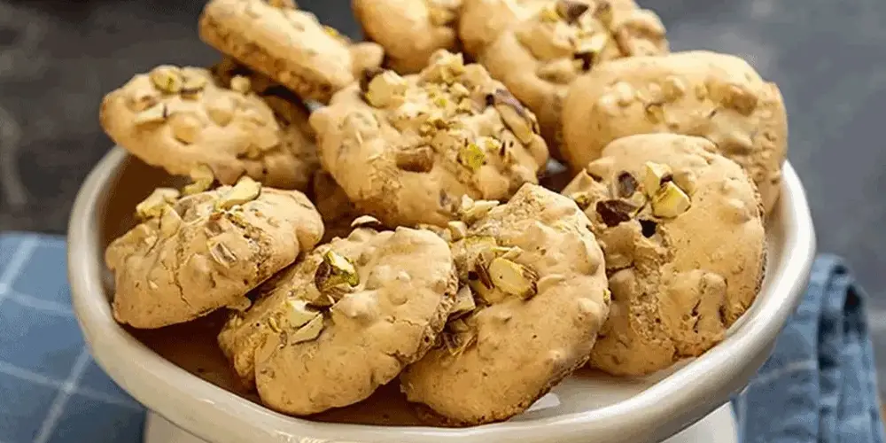 آموزش شیرینی عید پفکی گردویی