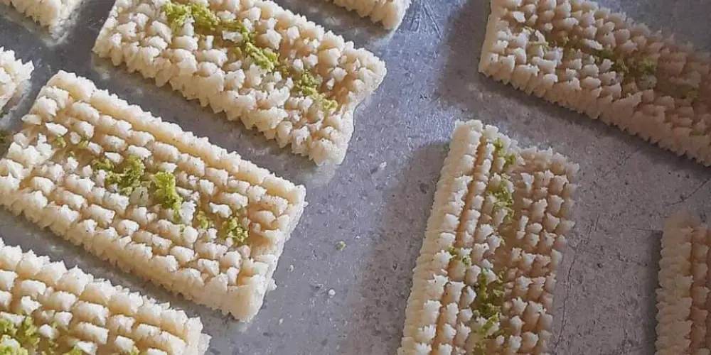طرز تهیه شیرینی چرخی با ماسوره + عکس شیرینی چرخی
